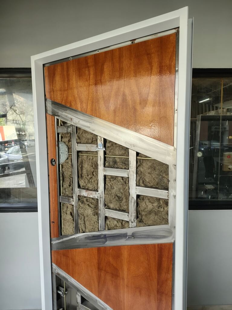 Puertas blindadas - Detalles | Eurolock, Puertas Blindadas y Cerraduras de Alta Seguridad